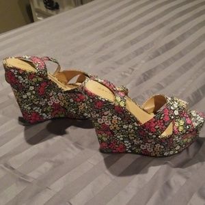 Women's floral wedges 7.5